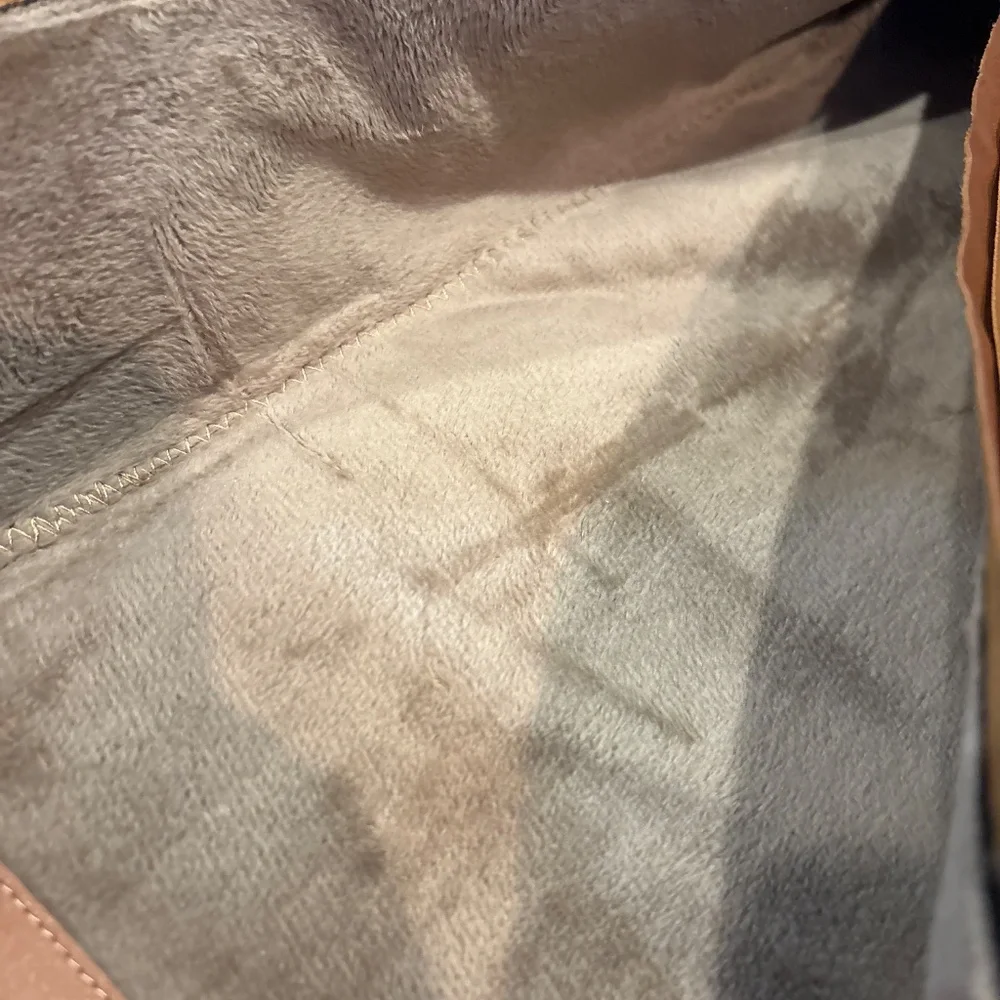 Boots - Picture 5 of 6